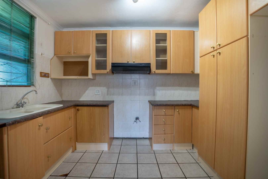 2 Bedroom Property for Sale in Buitenverwagting Western Cape